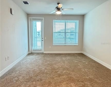 530 Academy Drive - Photo Thumbnail 5