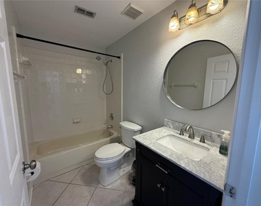 1084 Amanda Kay Circle - Photo Thumbnail 10