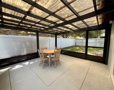 1084 Amanda Kay Circle - Photo Thumbnail 13