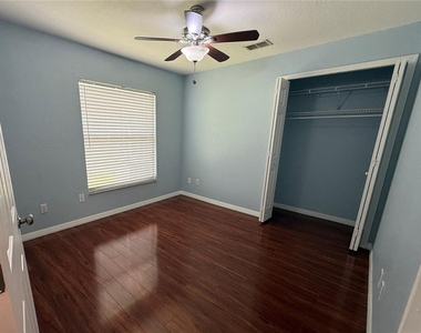 1084 Amanda Kay Circle - Photo Thumbnail 11