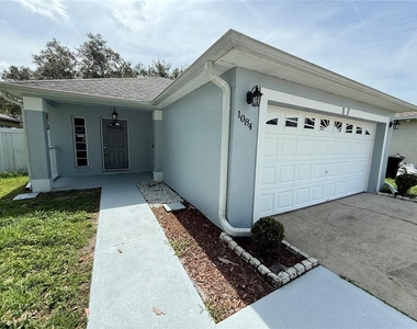 1084 Amanda Kay Circle - Photo Thumbnail 1