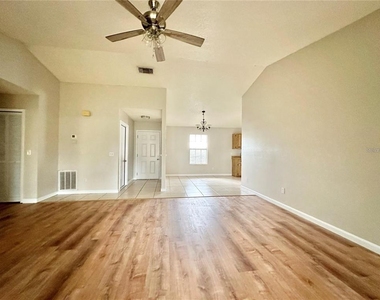 896 Mentmore Circle - Photo Thumbnail 9