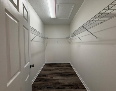 1018 Capitol Hill Court - Photo Thumbnail 23