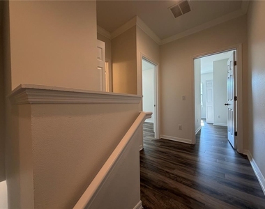 1018 Capitol Hill Court - Photo Thumbnail 16