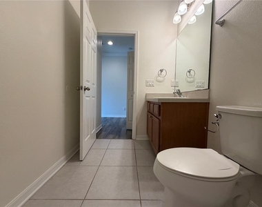 1018 Capitol Hill Court - Photo Thumbnail 30