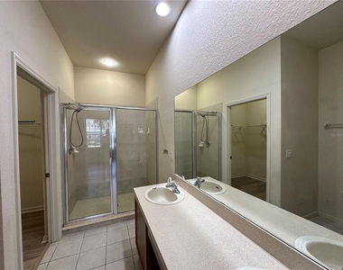 3301 Whitestone Circle - Photo Thumbnail 11