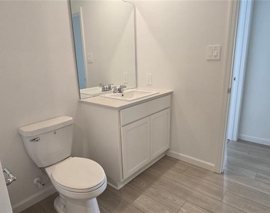 5621 Morant Bay Path - Photo Thumbnail 15