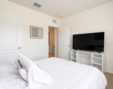 1071 Brooklet Drive - Photo Thumbnail 5
