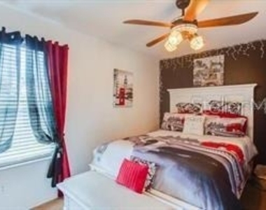 6037 Scotchwood Glen - Photo Thumbnail 13
