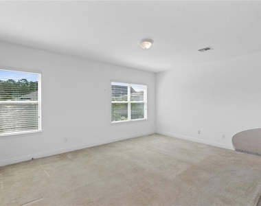 13153 Lessing Avenue - Photo Thumbnail 4