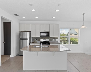 13153 Lessing Avenue - Photo Thumbnail 1