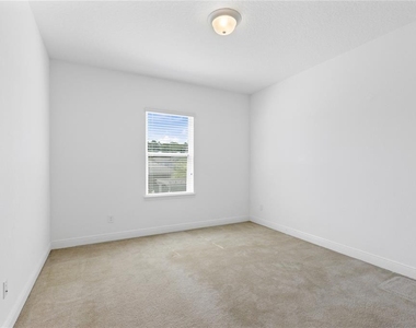 13153 Lessing Avenue - Photo Thumbnail 8