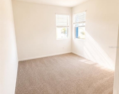 3309 Canna Lily Place - Photo Thumbnail 6
