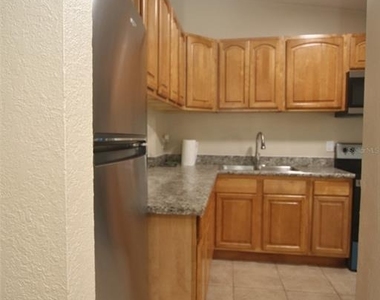 304 Sun Dial Court - Photo Thumbnail 6