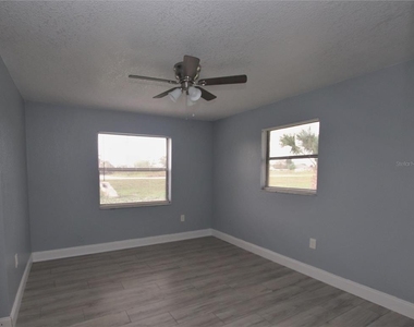 304 Sun Dial Court - Photo Thumbnail 12