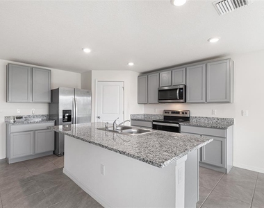 5106 Plumeria Drive - Photo Thumbnail 3