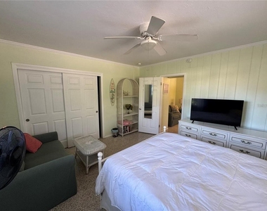 104 Base Avenue W - Photo Thumbnail 7