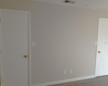 6918 Trout Street - Photo Thumbnail 21
