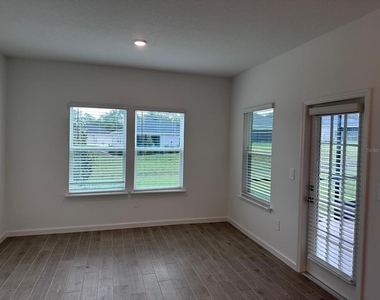 12345 Nw 137 Way - Photo Thumbnail 21