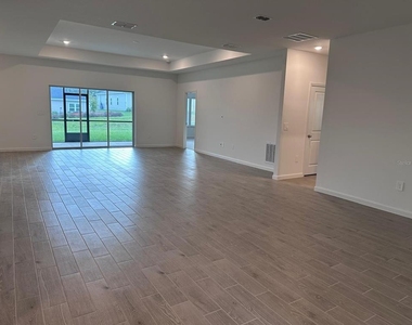 12345 Nw 137 Way - Photo Thumbnail 18