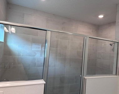 12345 Nw 137 Way - Photo Thumbnail 8