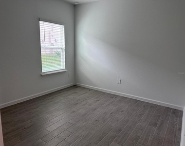 12345 Nw 137 Way - Photo Thumbnail 19