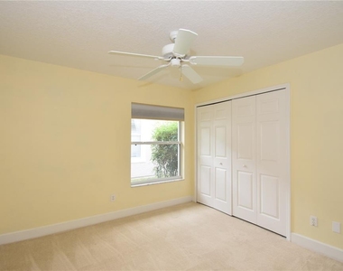 1216 Hampstead Lane - Photo Thumbnail 35