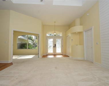 1216 Hampstead Lane - Photo Thumbnail 2