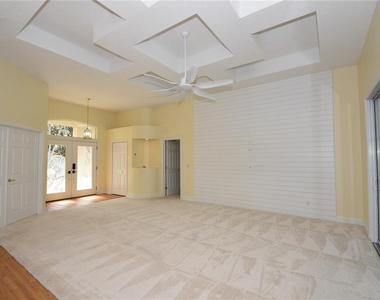 1216 Hampstead Lane - Photo Thumbnail 5
