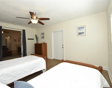 34 Andover Drive - Photo Thumbnail 9