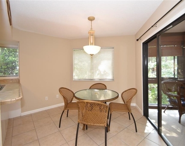 6 Broadmore Circle - Photo Thumbnail 10