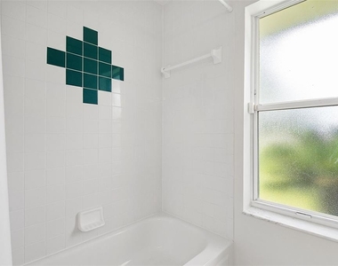 113 Whippoorwill Drive - Photo Thumbnail 32