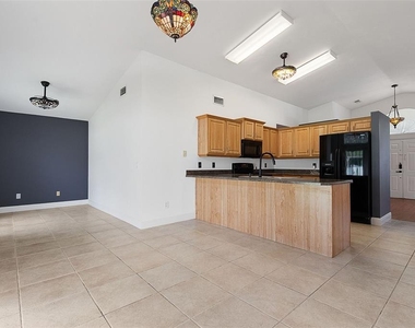 113 Whippoorwill Drive - Photo Thumbnail 11