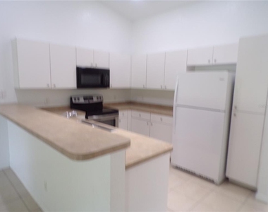 385 Sunflower Street - Photo Thumbnail 8