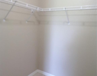 385 Sunflower Street - Photo Thumbnail 18
