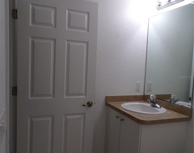 385 Sunflower Street - Photo Thumbnail 15