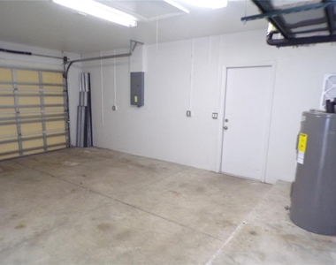 385 Sunflower Street - Photo Thumbnail 28