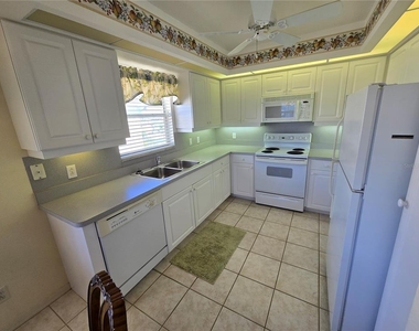 5800 Sabal Trace Drive - Photo Thumbnail 6