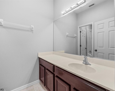 3831 Parkridge Circle - Photo Thumbnail 22