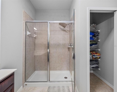 3831 Parkridge Circle - Photo Thumbnail 17