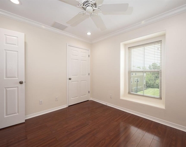 8860 White Sage Loop - Photo Thumbnail 16