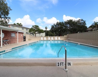 4507 9th Street W - Photo Thumbnail 12