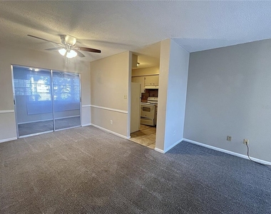 4507 9th Street W - Photo Thumbnail 3