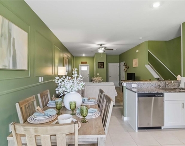 2549 Sunray Venus Way - Photo Thumbnail 11