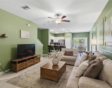 2549 Sunray Venus Way - Photo Thumbnail 4