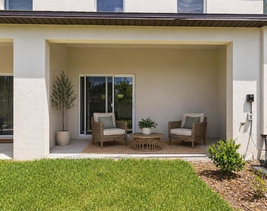 2549 Sunray Venus Way - Photo Thumbnail 27