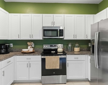 2549 Sunray Venus Way - Photo Thumbnail 12