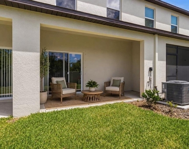 2549 Sunray Venus Way - Photo Thumbnail 28