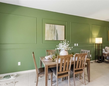 2549 Sunray Venus Way - Photo Thumbnail 9