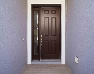 5918 Fiore Drive - Photo Thumbnail 3